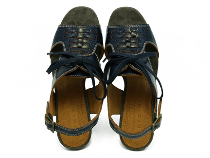Chie Mihara Fideua in Navy Blue : Ped Shoes - Order online or 866.700 ...